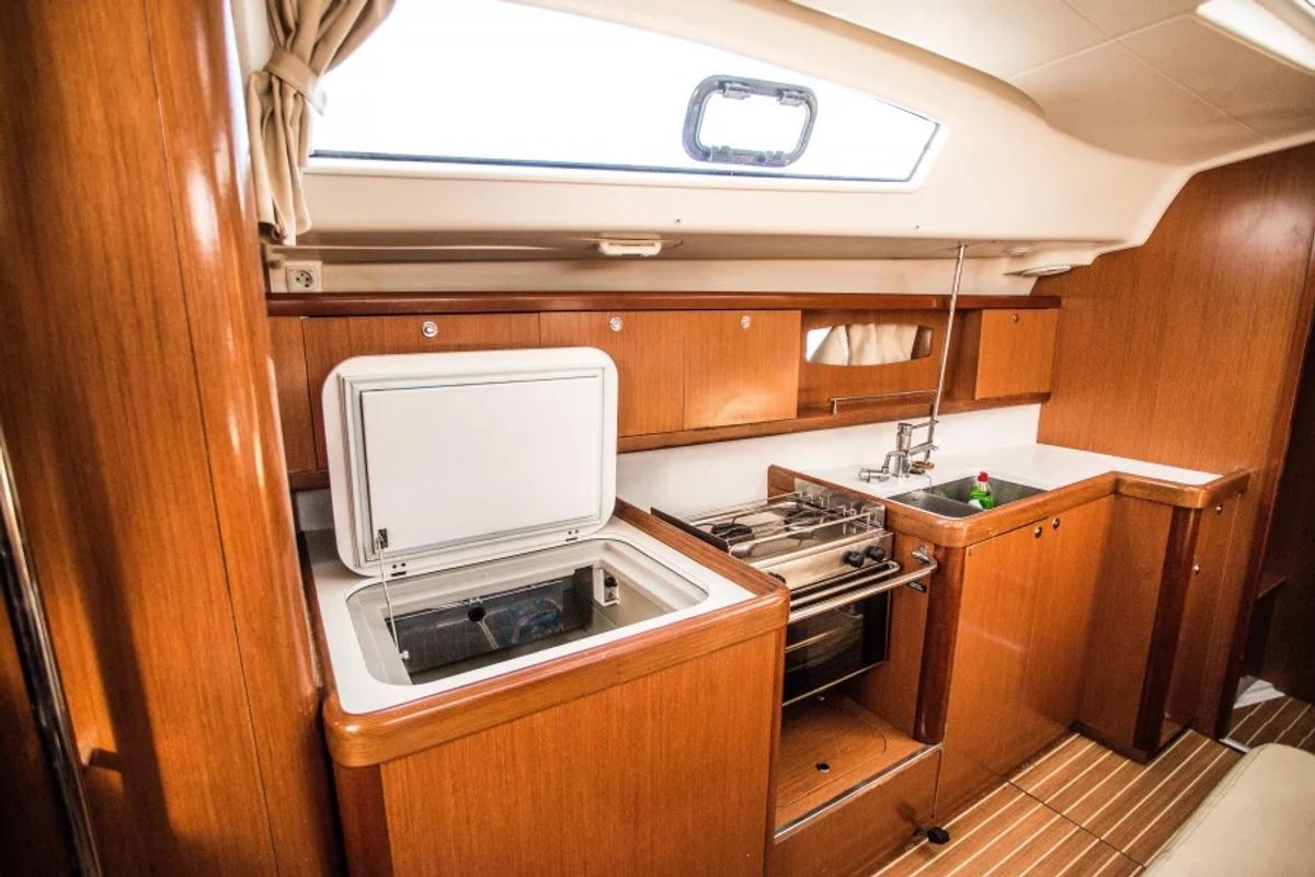 Galley of Starcat, a Beneteau Oceanis 43 sailboat at Sithonia Municipal Unit, Greece