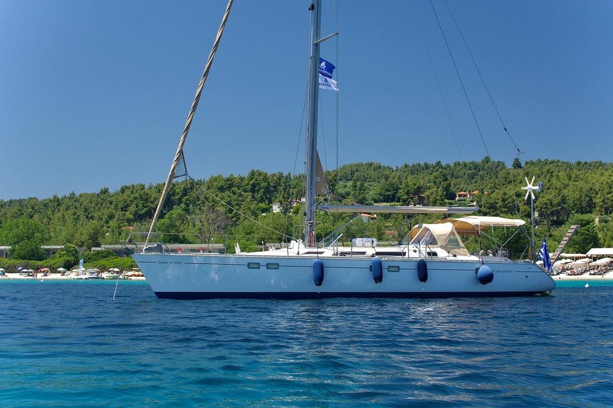 Exterior view of Stavros tou Notou, a Jeanneau 51 sailboat at Flisvos Marina, Greece