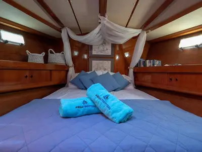 Cabin on Stavros tou Notou, a Jeanneau 51 sailboat at Flisvos Marina, Greece