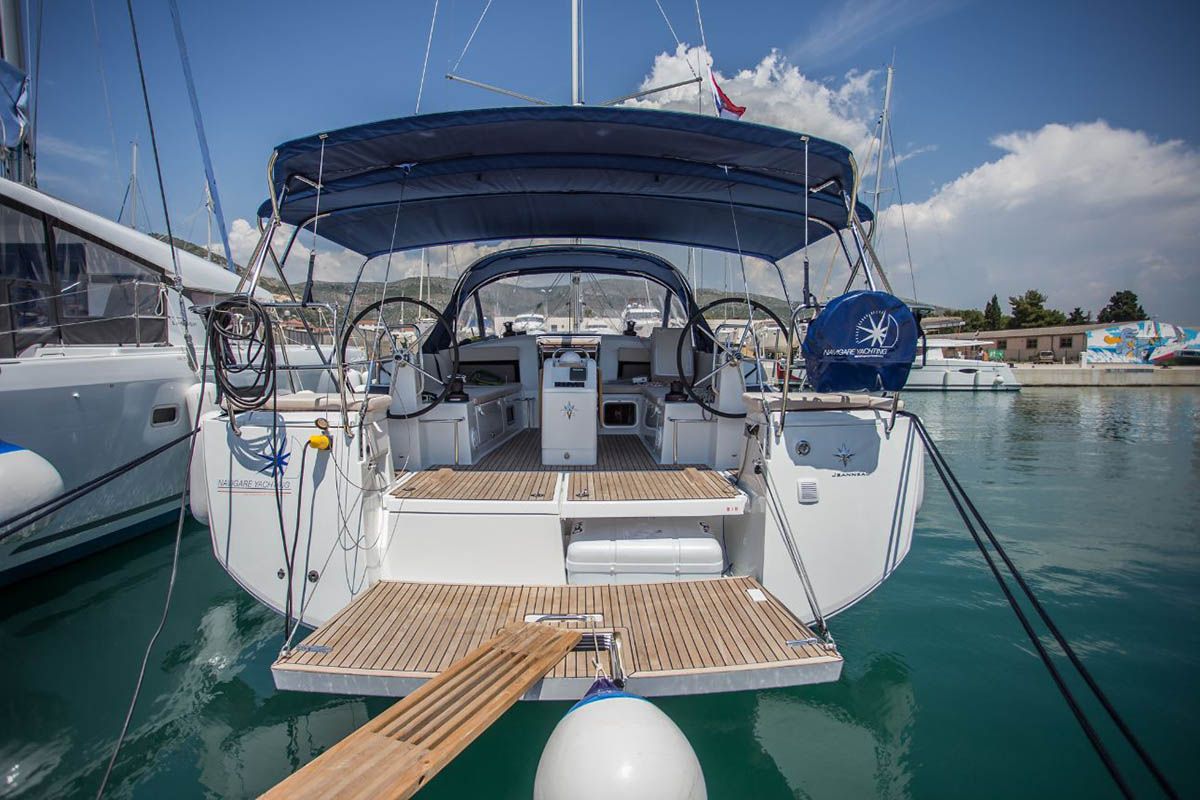 Exterior view of La Baavca 588/2025, a Jeanneau Sun Odyssey 440 sailboat at Palma de Mallorca, Spain