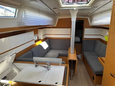 Salon of Bella Mia, a Elan E4 sailboat at Grad Pula, Croatia