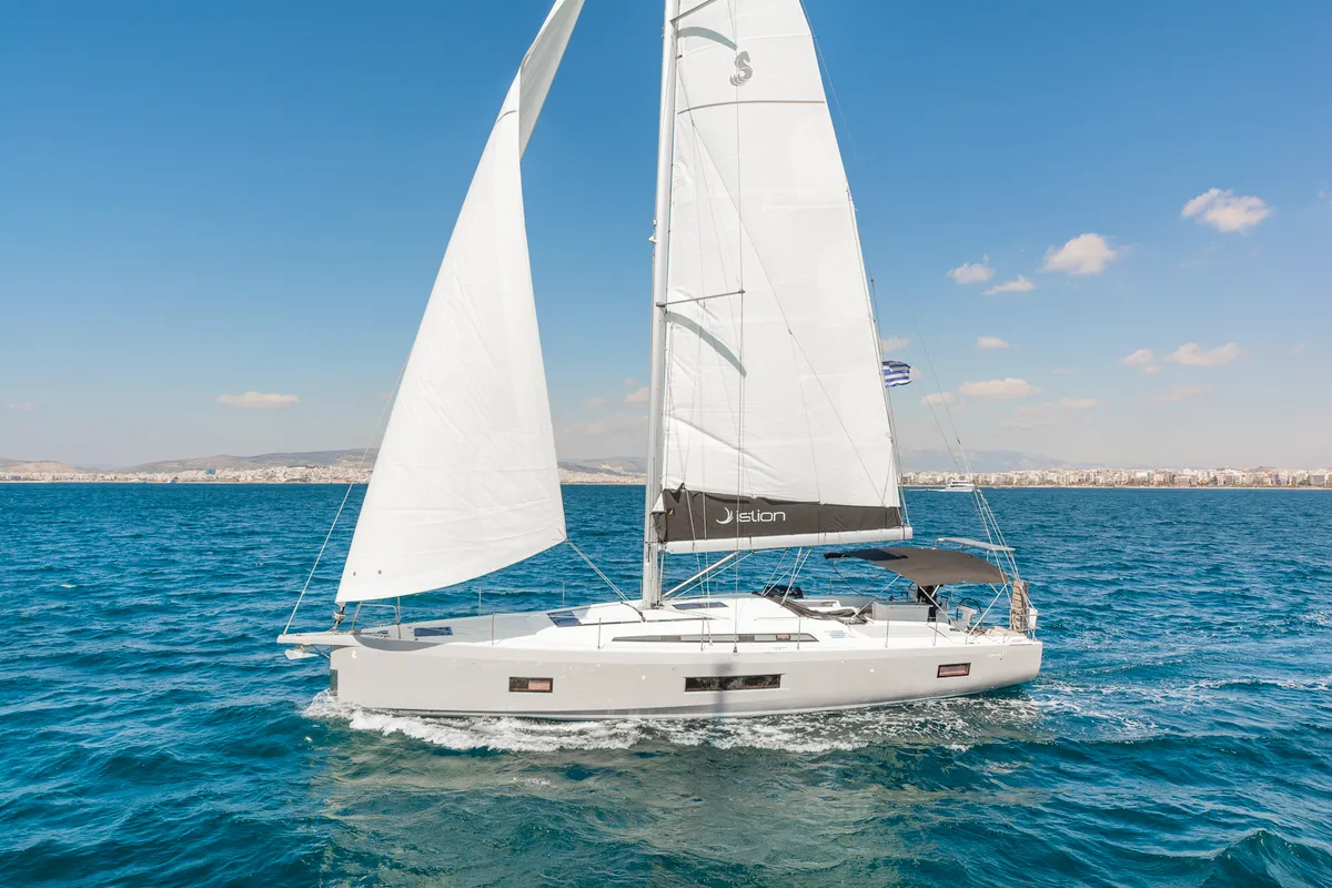 Exterior view of Mamakita, a Beneteau Oceanis 51.1 sailboat at Athens, Greece