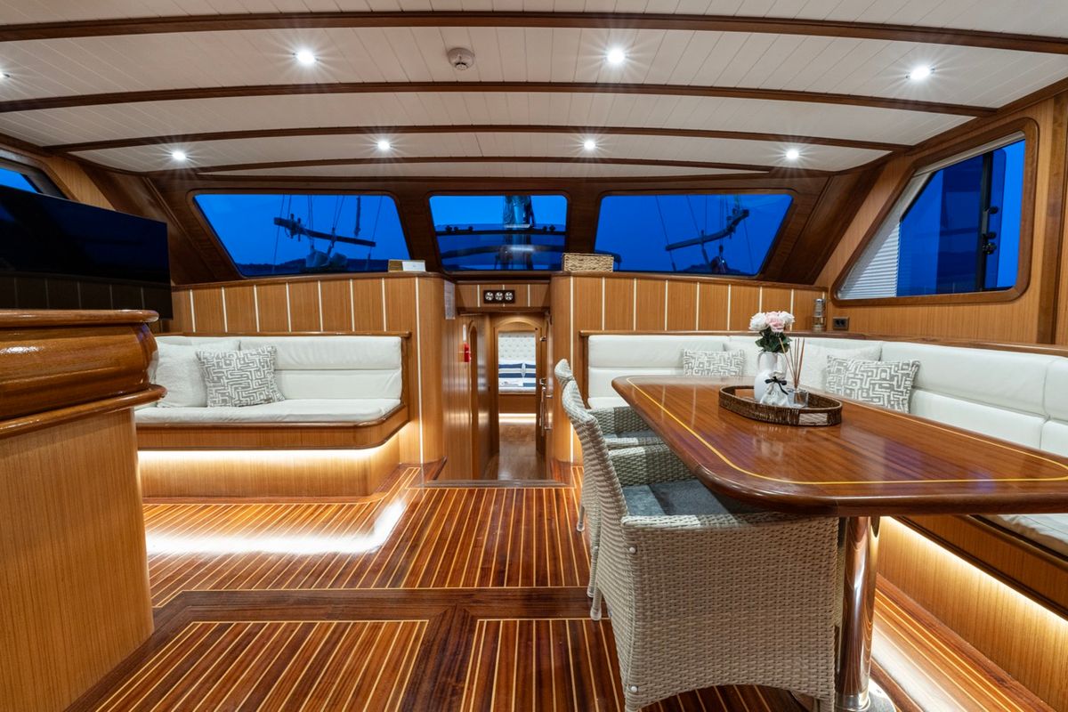 Salon of Gozdem The One, a Gulet Custom built 183 yacht at Bodrum, Turkey