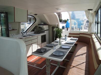 Salon of Vivat, a Nicols Confort 1350 motorboat at Grez-Neuville, France