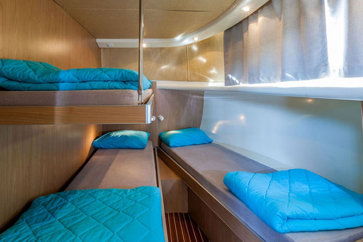 Cabin on 1020-56, a Pénichette 1020 motorboat at Chioggia, Italy