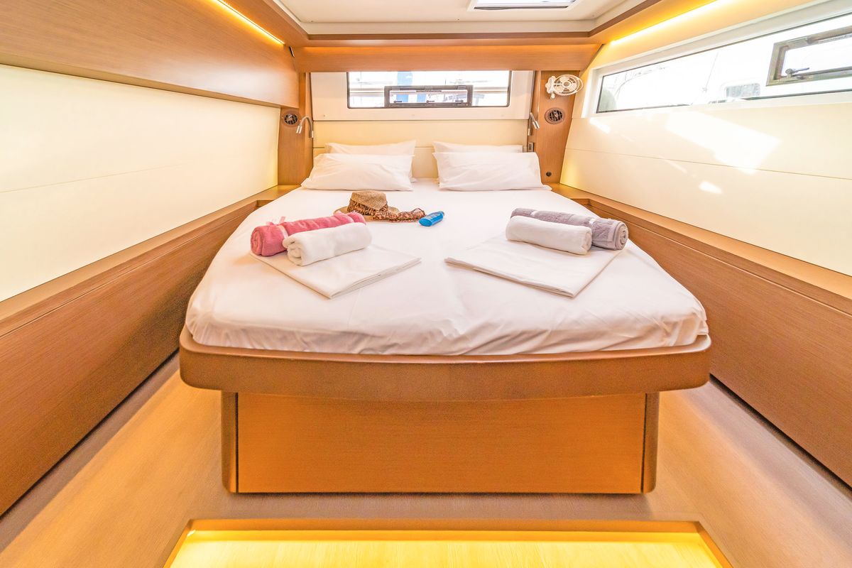 Cabin on Just Infinity, a Lagoon 50 catamaran at Gouvia, Greece