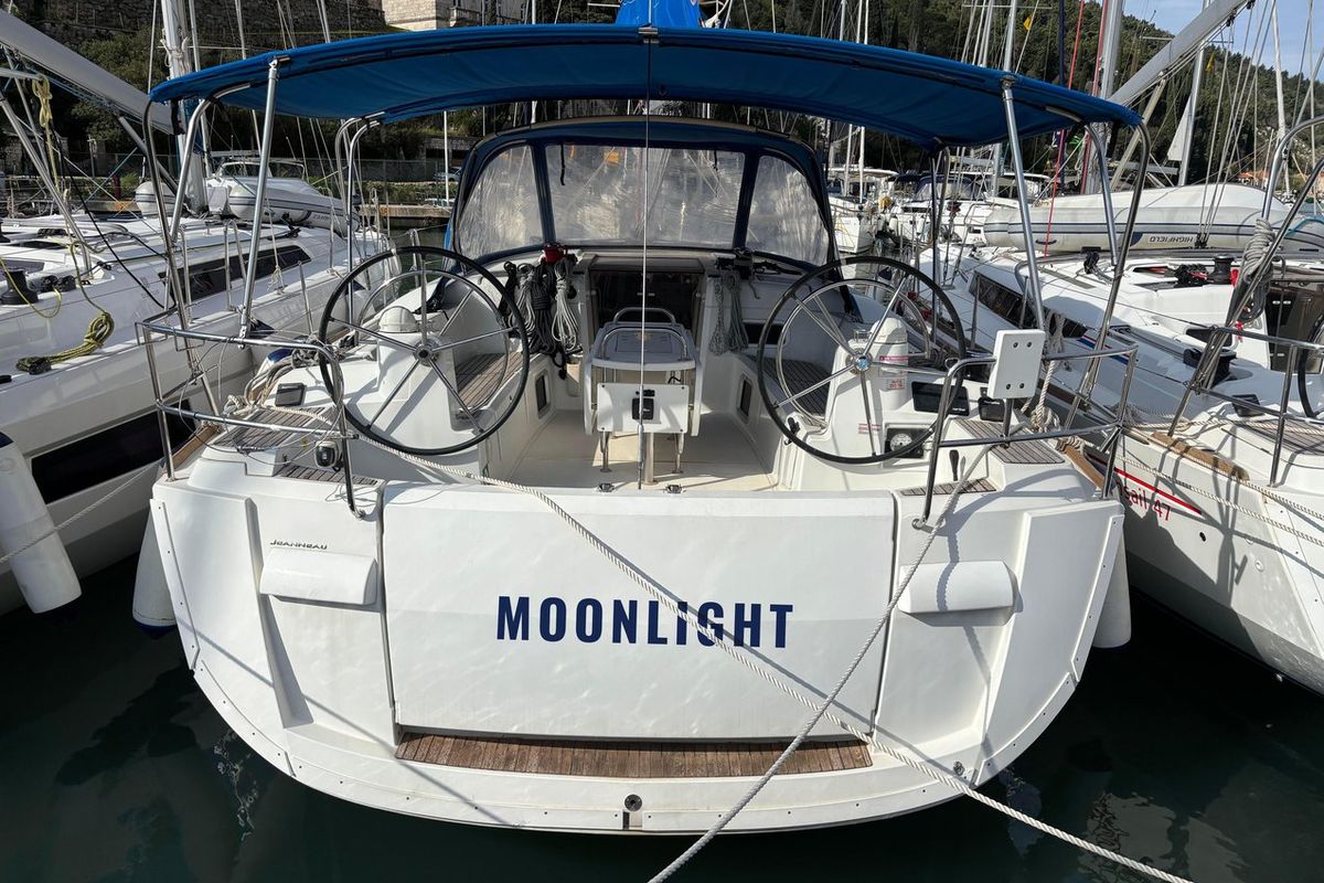 Exterior view of Moonlight, a Jeanneau Sun Odyssey 479 sailboat at Grad Pula, Croatia
