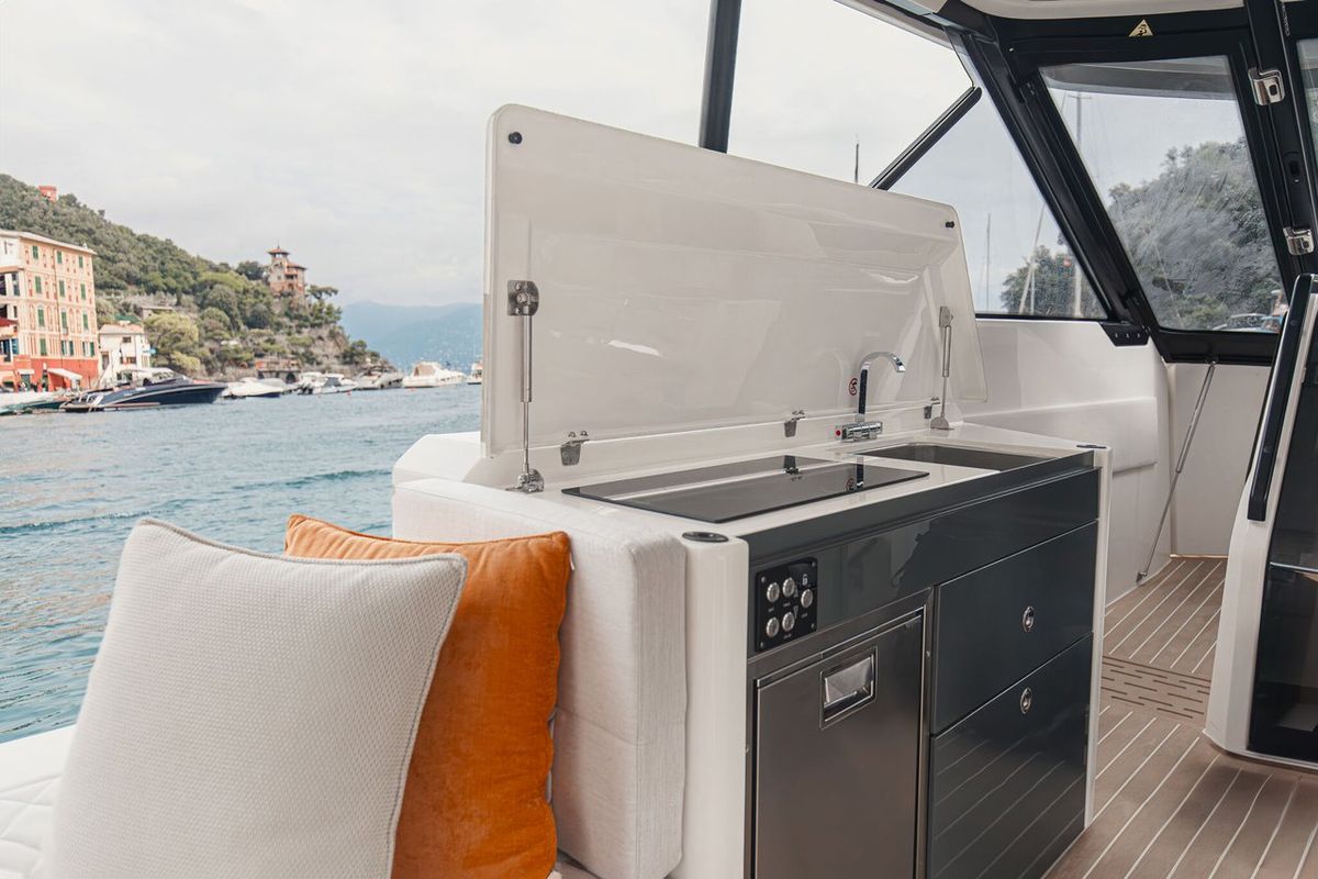 Galley of Blade, a Saxdor Yachts Saxdor 400 GTO motorboat at Općina Sukošan, Croatia