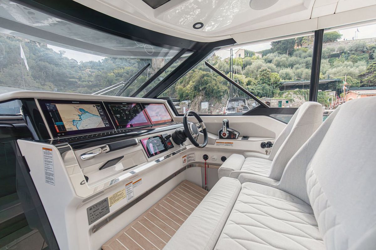Cockpit of Blade, a Saxdor Yachts Saxdor 400 GTO motorboat at Općina Sukošan, Croatia