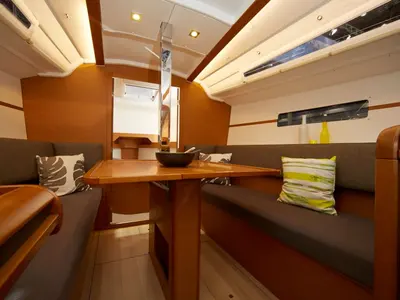 Salon of Horizonte, a Jeanneau Sun Odyssey 349 sailboat at Dénia, Spain
