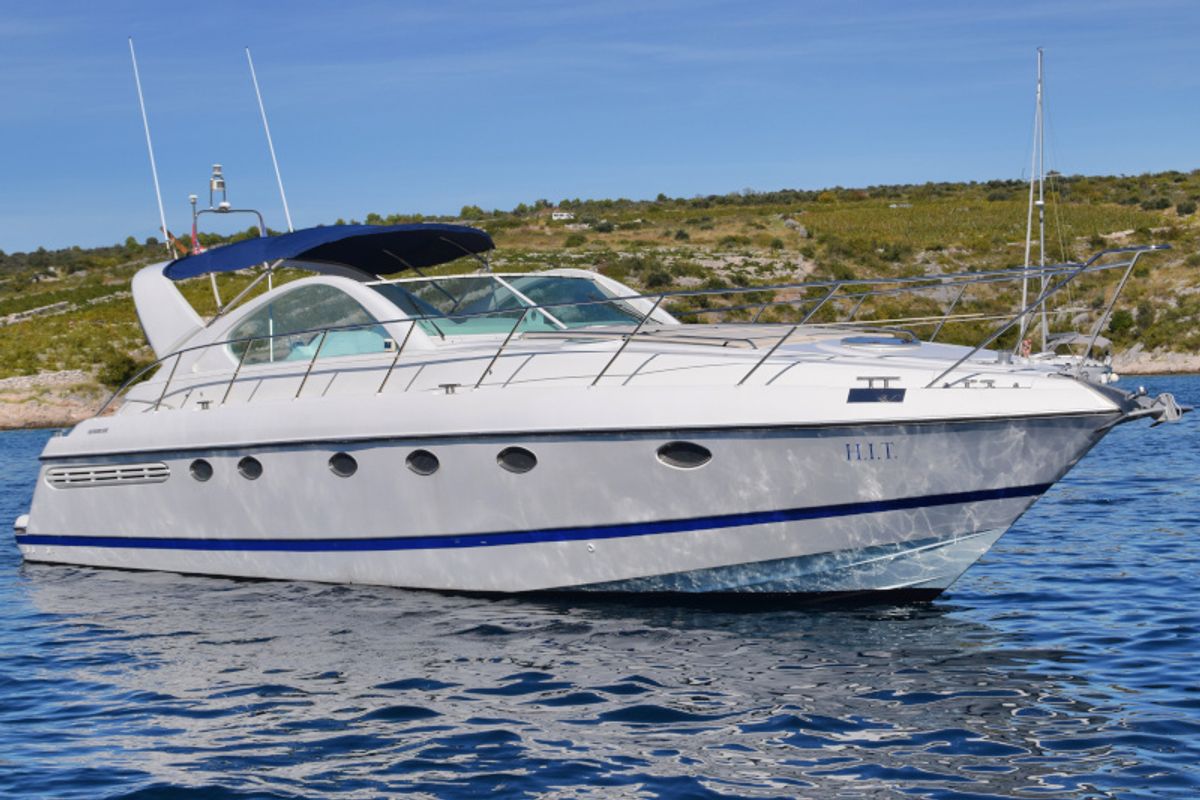 Exterior view of H.I.T., a Fairline Boats Fairlane Targa 48 motorboat at Primošten, Croatia