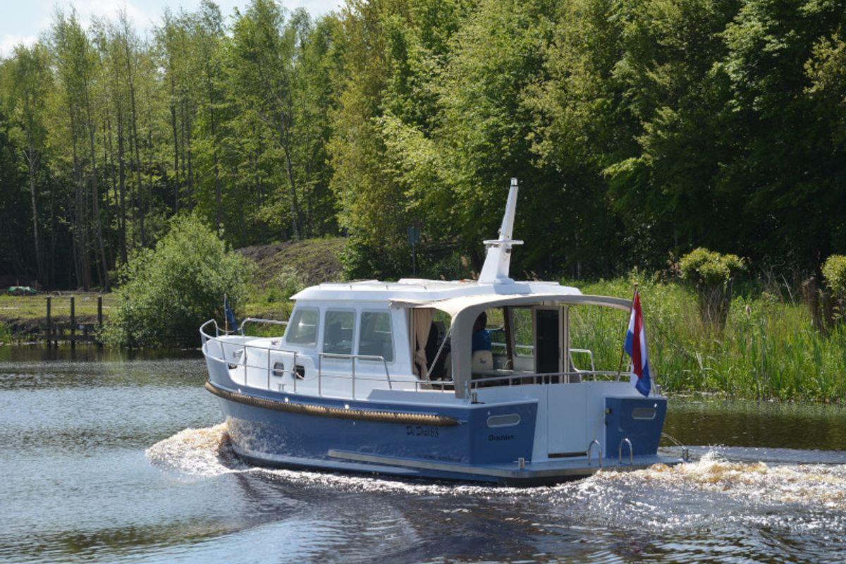 Exterior view of Drait 83, a De Drait Bravoure 34 motorboat at Drachten, Netherlands