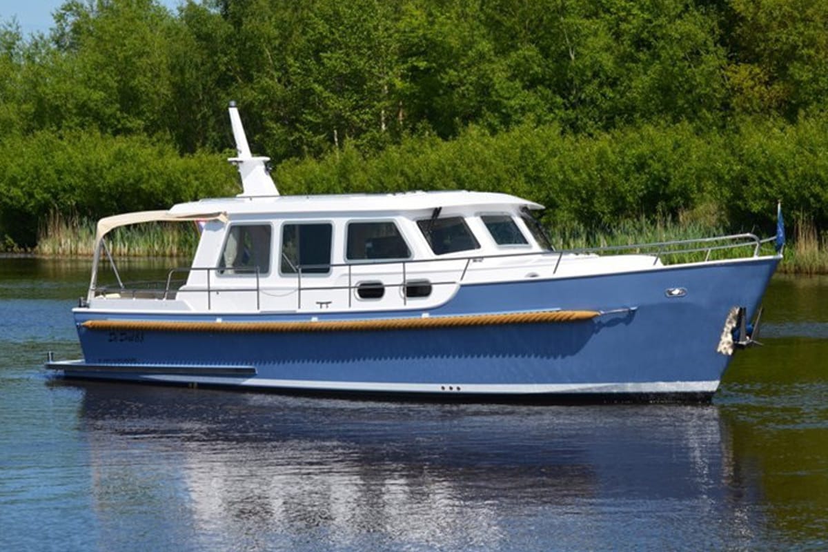 Exterior view of Drait 83, a De Drait Bravoure 34 motorboat at Drachten, Netherlands