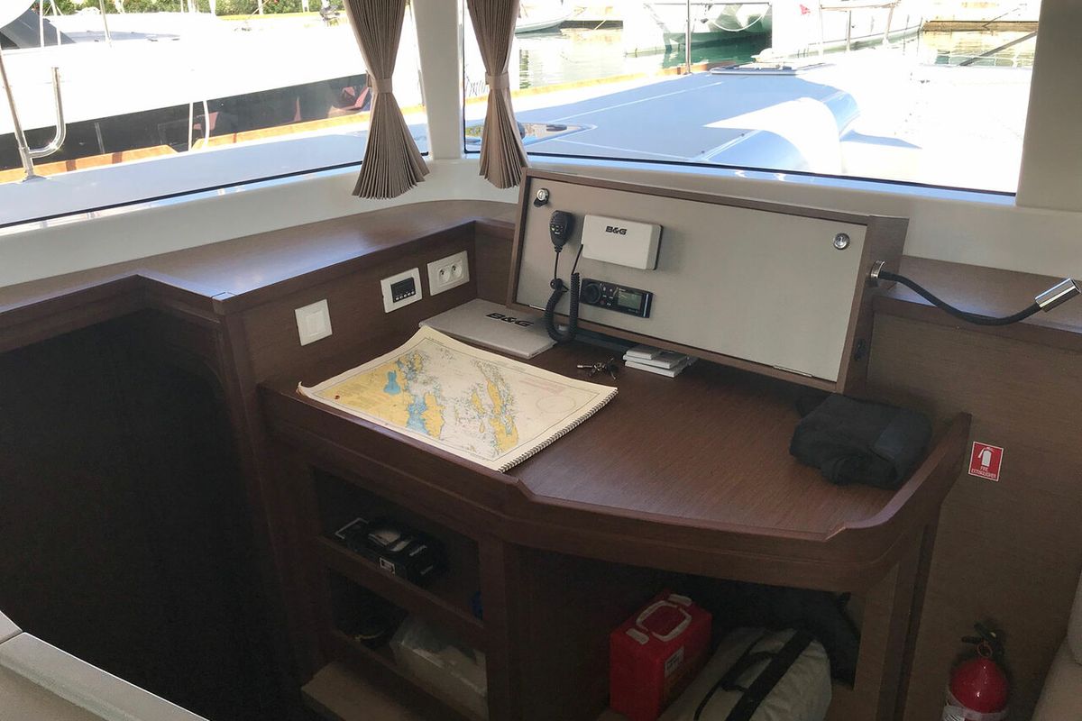 Salon of Adriatic Cheetah, a Lagoon 450 F catamaran at Grad Kaštela, Croatia