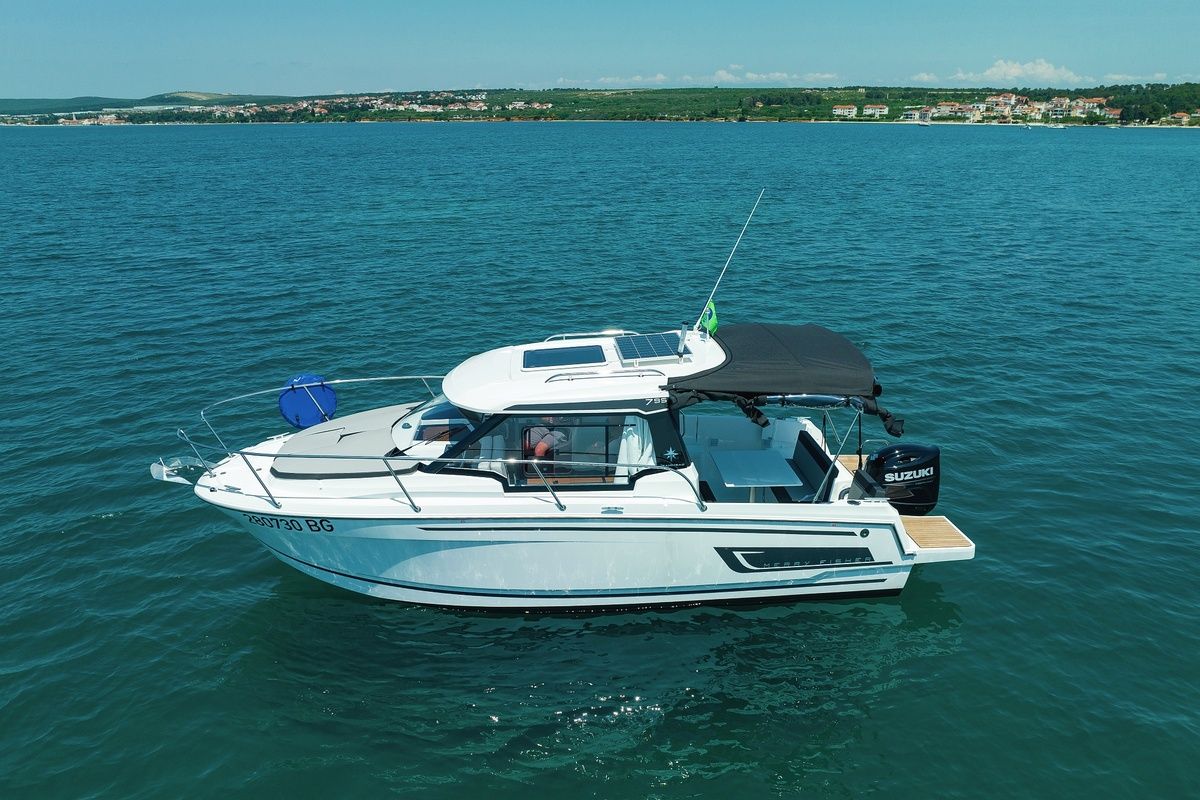 Exterior view of Frida, a Jeanneau Merry Fisher 795 motorboat at Grad Biograd na Moru, Croatia