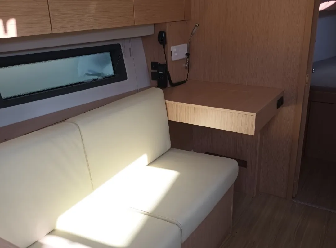 Salon of NEW Gioia, a Bavaria C42 sailboat at Vibo Valentia, Italy