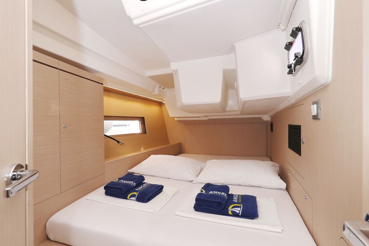Cabin on Arabella, a Beneteau Oceanis 46.1 sailboat at Grad Biograd na Moru, Croatia