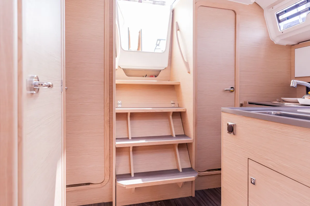 Salon of Viridis, a Dufour 37 sailboat at Olbia, Italy
