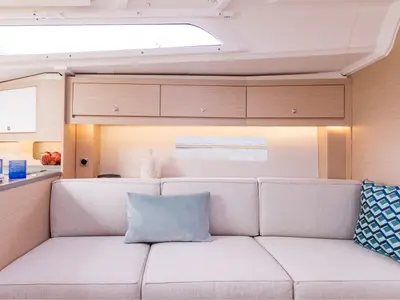 Salon of Viridis, a Dufour 37 sailboat at Olbia, Italy