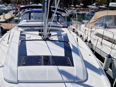 Deck of Luna, a Beneteau Oceanis 46.1 sailboat at Općina Medulin, Croatia