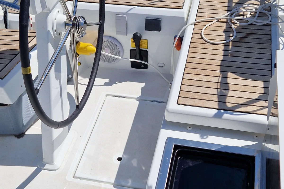 Cockpit of Luna, a Beneteau Oceanis 46.1 sailboat at Općina Medulin, Croatia