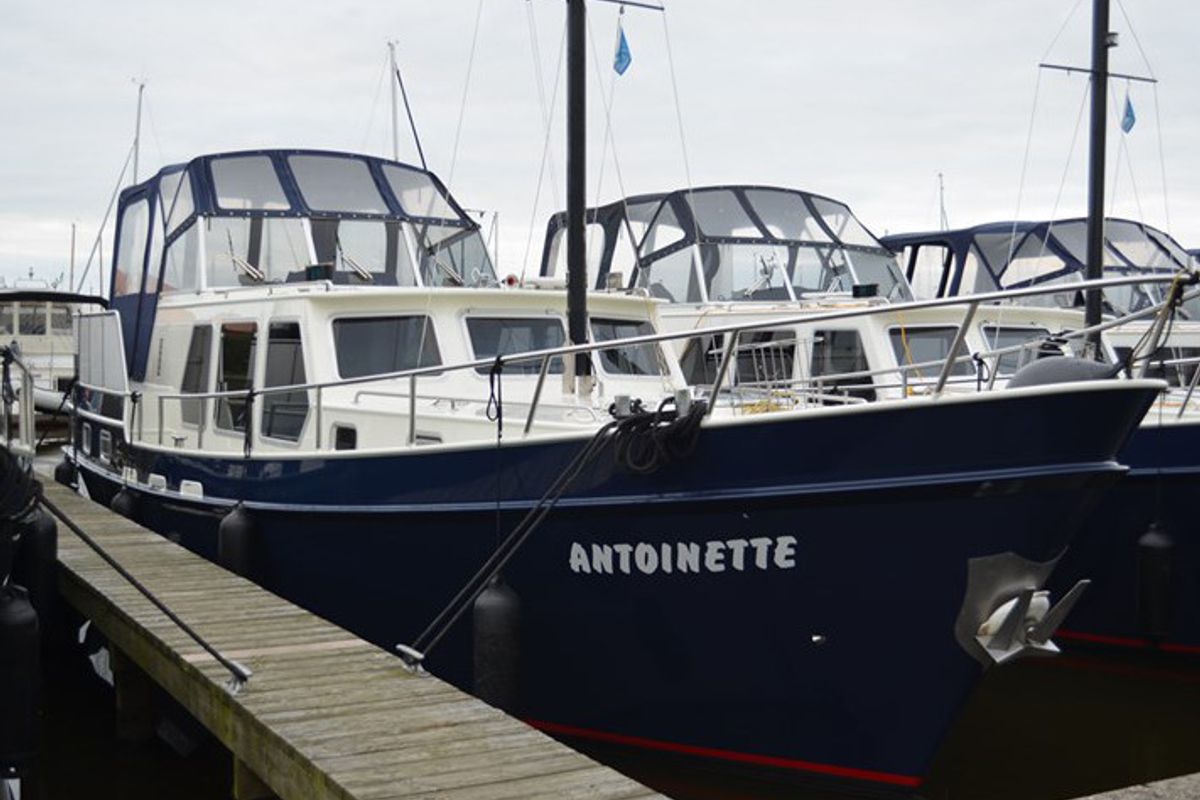 Exterior view of Antoinette, a De Drait Kotterjacht 12.2 GL motorboat at Woudsend, Netherlands