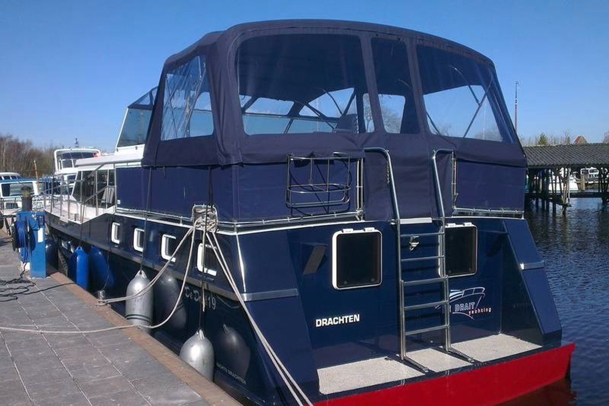 Exterior view of Drait 22, a De Drait Renal 50 motorboat at Drachten, Netherlands