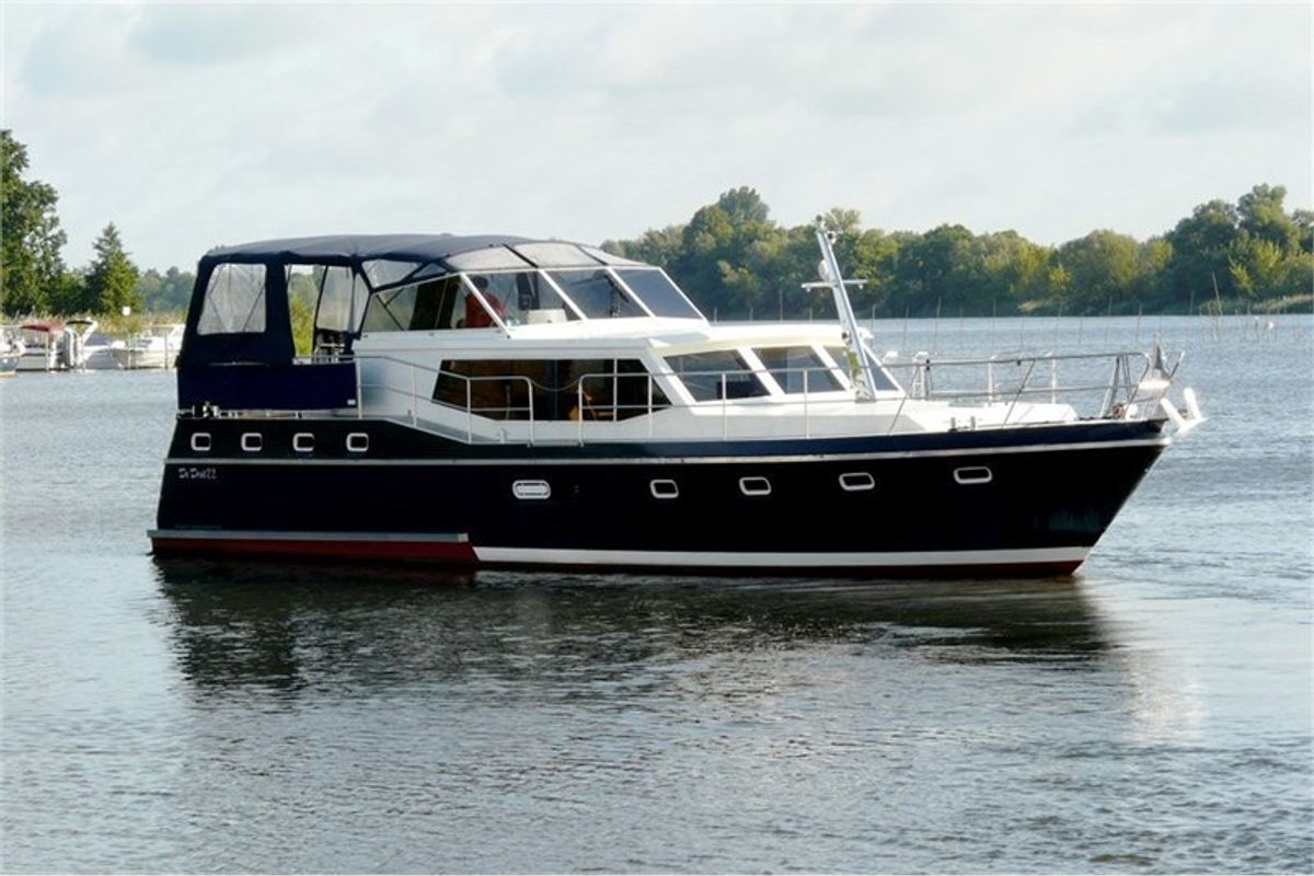 Exterior view of Drait 22, a De Drait Renal 50 motorboat at Drachten, Netherlands