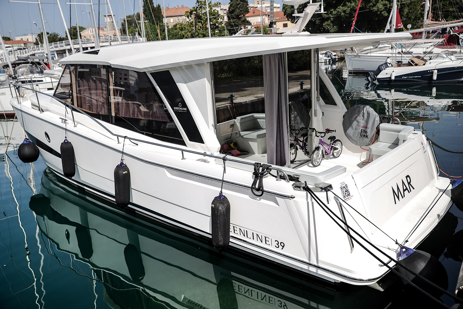 Mar, a Greenline 39 yacht at Grad Biograd na Moru, Croatia