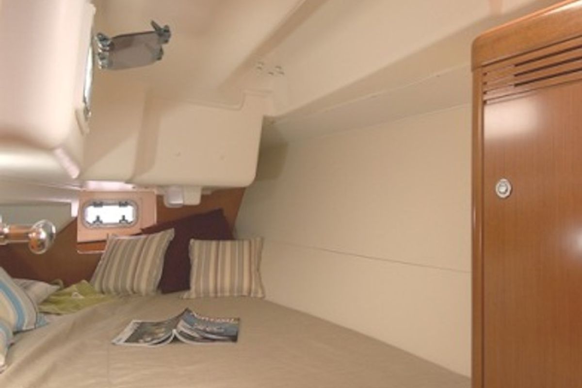 Exterior view of Dizzy Lizzy, a Beneteau Oceanis 34 sailboat at Altefähr, Germany