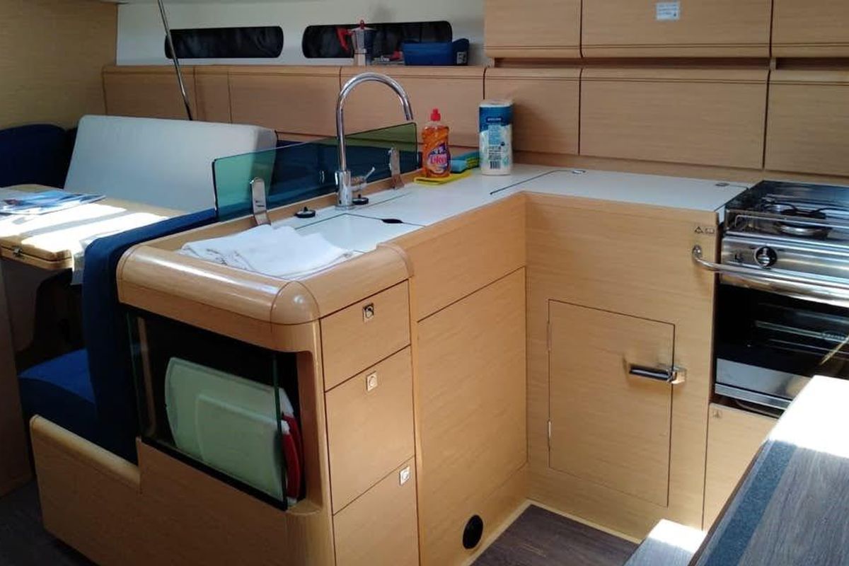 Galley of Tumbleweed, a Jeanneau Sun Odyssey 419 sailboat at Kontokali, Greece