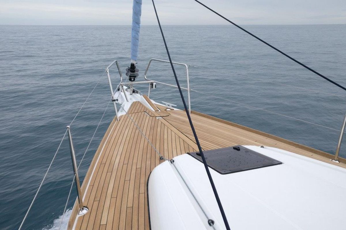 Deck of Tumbleweed, a Jeanneau Sun Odyssey 419 sailboat at Kontokali, Greece