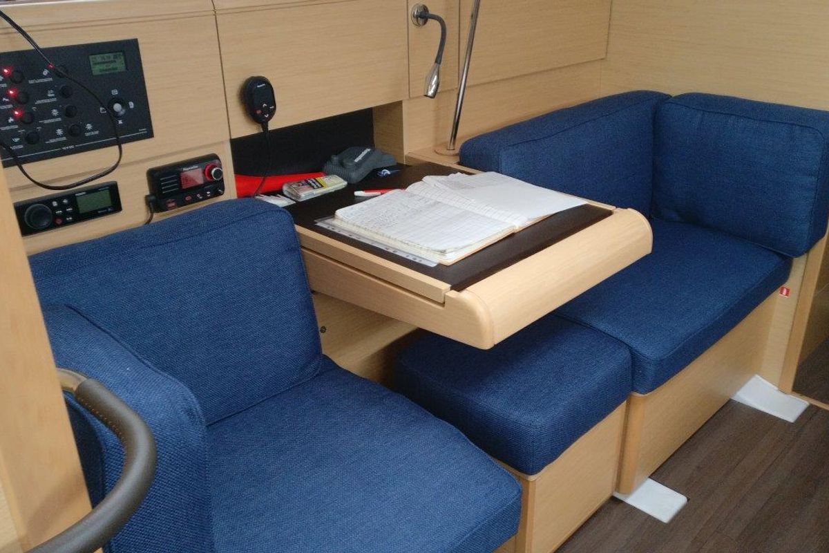 Salon of Tumbleweed, a Jeanneau Sun Odyssey 419 sailboat at Kontokali, Greece