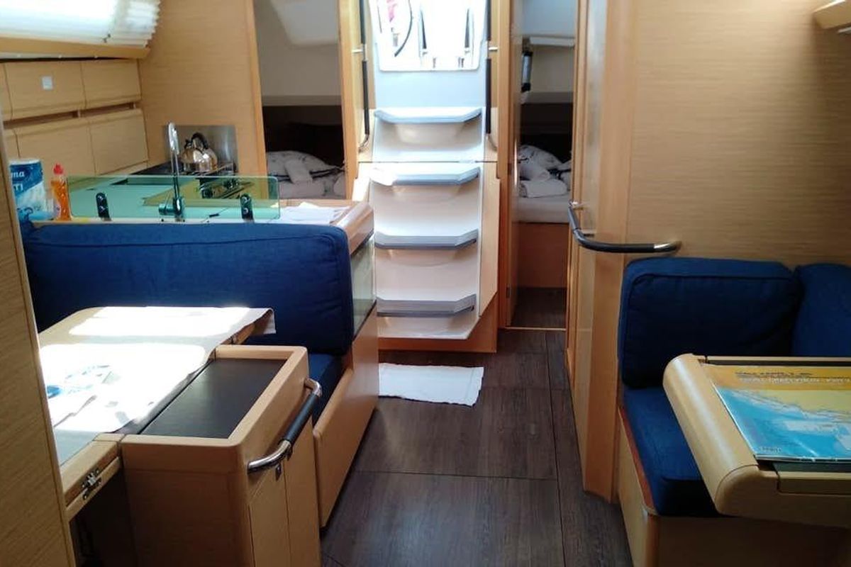 Salon of Tumbleweed, a Jeanneau Sun Odyssey 419 sailboat at Kontokali, Greece