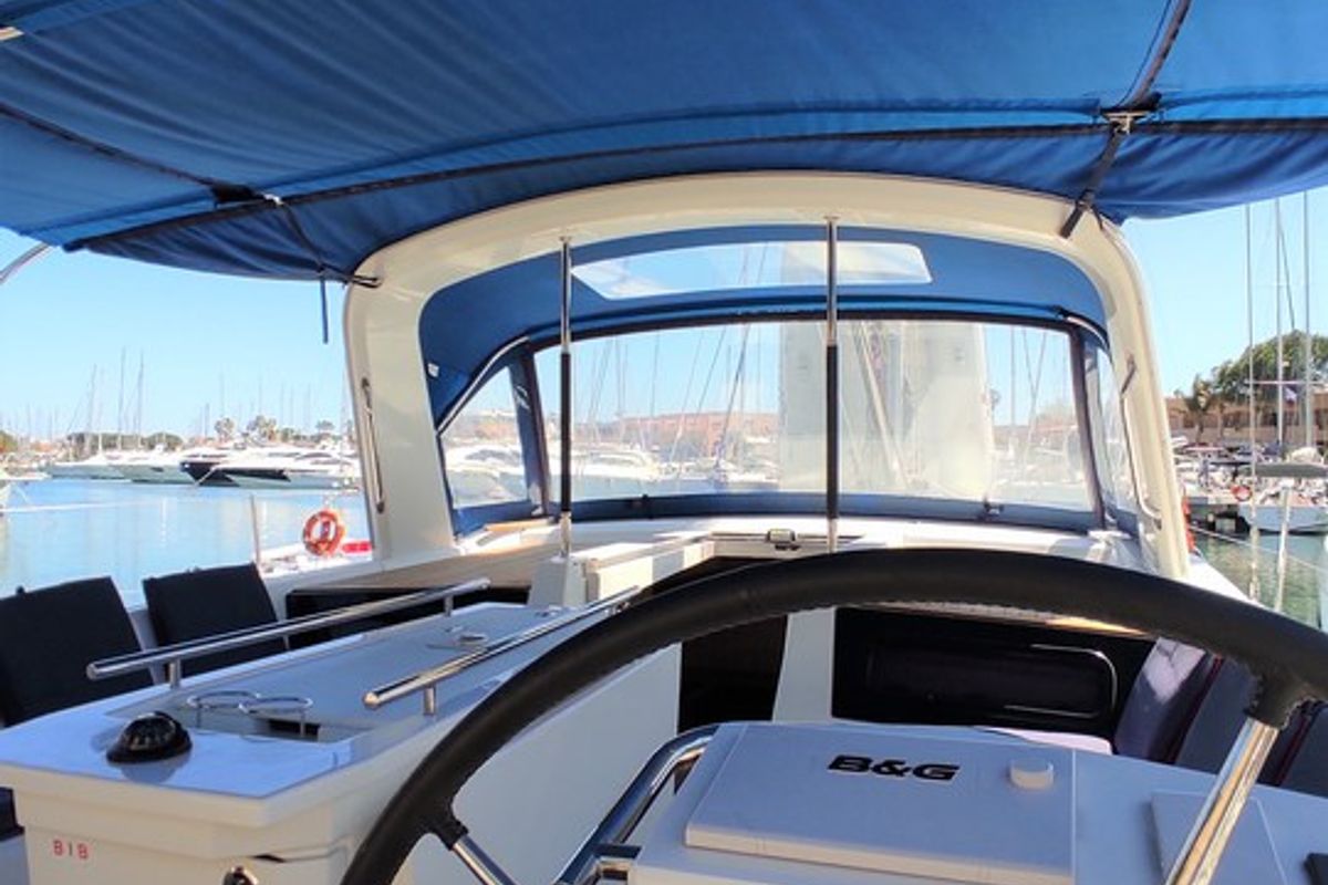 Cockpit of Namaka, a Beneteau Oceanis 46.1 sailboat at Tonnarella, Italy