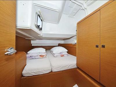 Cabin on Canne Bleue, a Jeanneau Sun Odyssey 449 sailboat at Athens, Greece