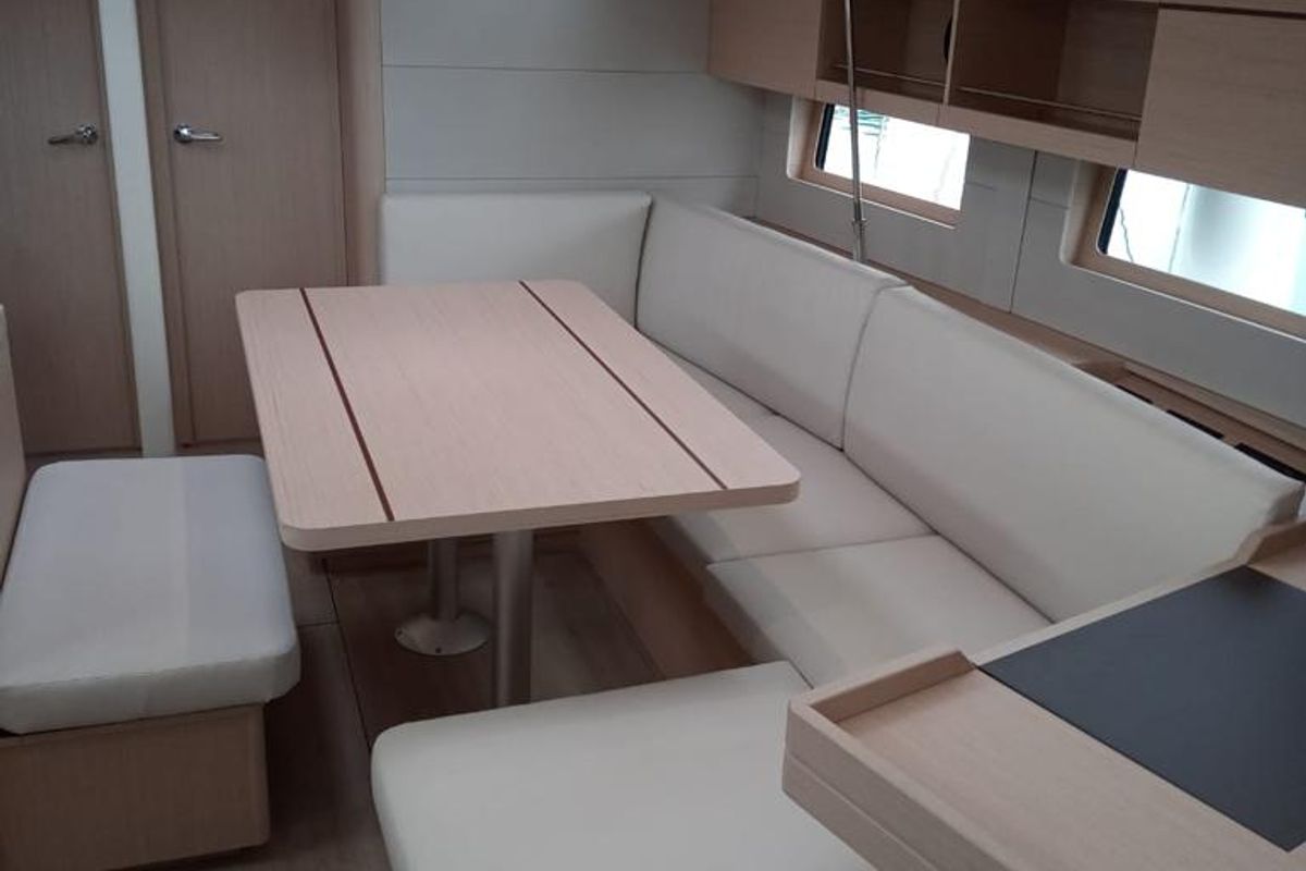 Salon of Skat, a Beneteau Oceanis 46.1 sailboat at Tonnarella, Italy