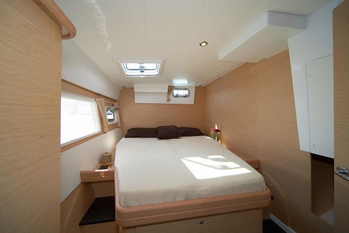 Cabin on Paluko, a Lagoon 421 catamaran at Bodrum, Turkey