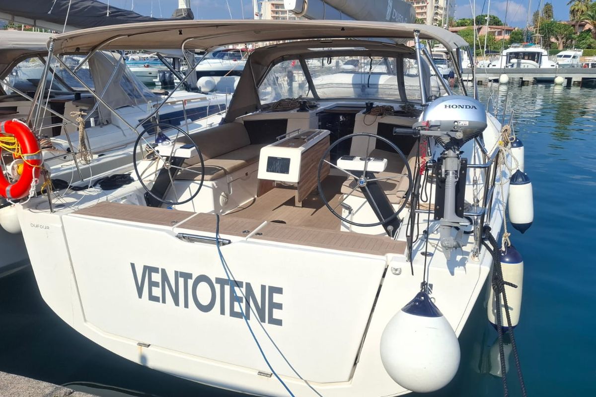 Exterior view of Ventotene, a Dufour 430 GL sailboat at Tonnarella, Italy