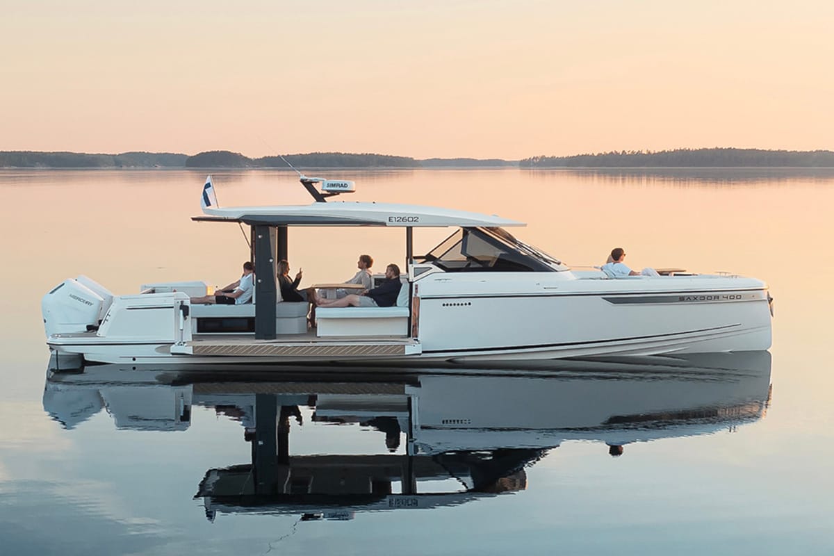 Exterior view of Allora, a Saxdor Yachts motorboat at Alyki, Greece