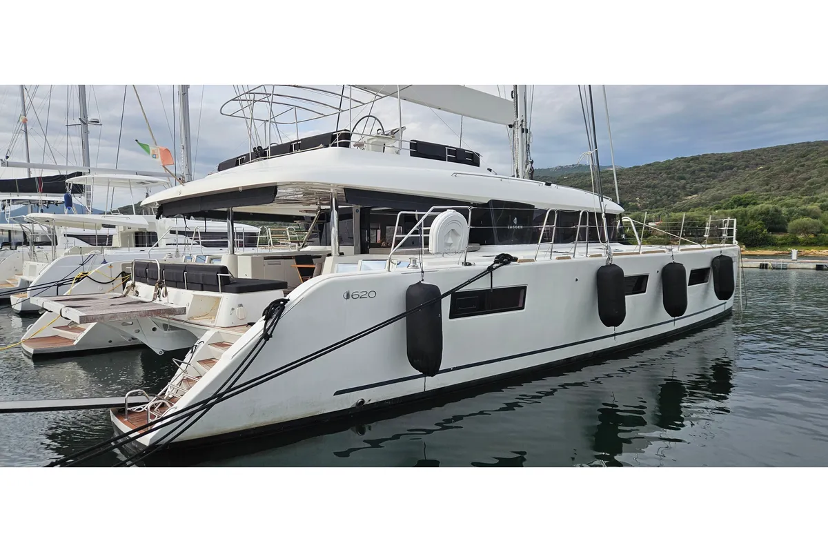 THE SUN, a Lagoon Lagoon 620 catamaran at Olbia, Italy