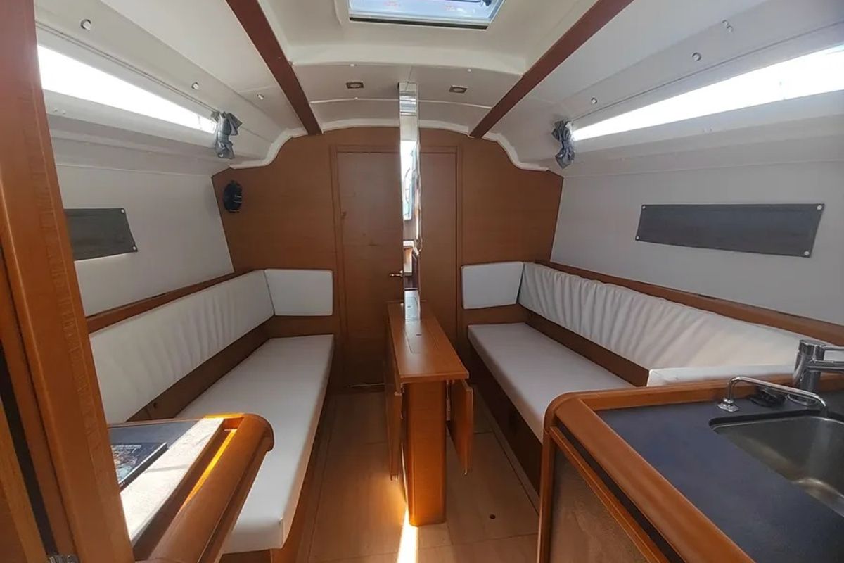 Salon of Fig, a Jeanneau Sun Odyssey 349 sailboat at Grad Pula, Croatia