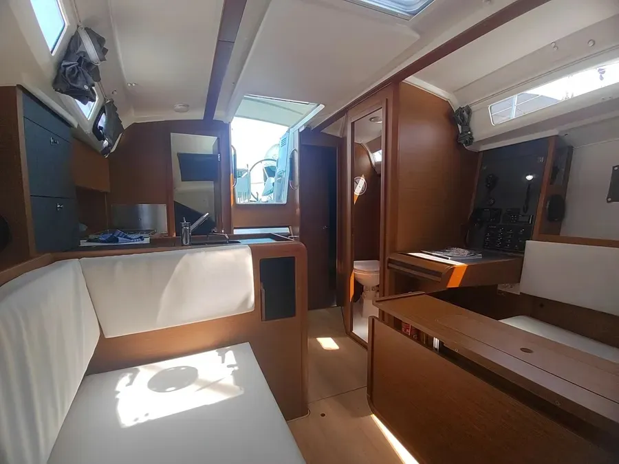 Salon of Fig, a Jeanneau Sun Odyssey 349 sailboat at Grad Pula, Croatia
