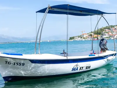 Pasara, a Motorboat Motorboat motorboat at Grad Trogir, Croatia