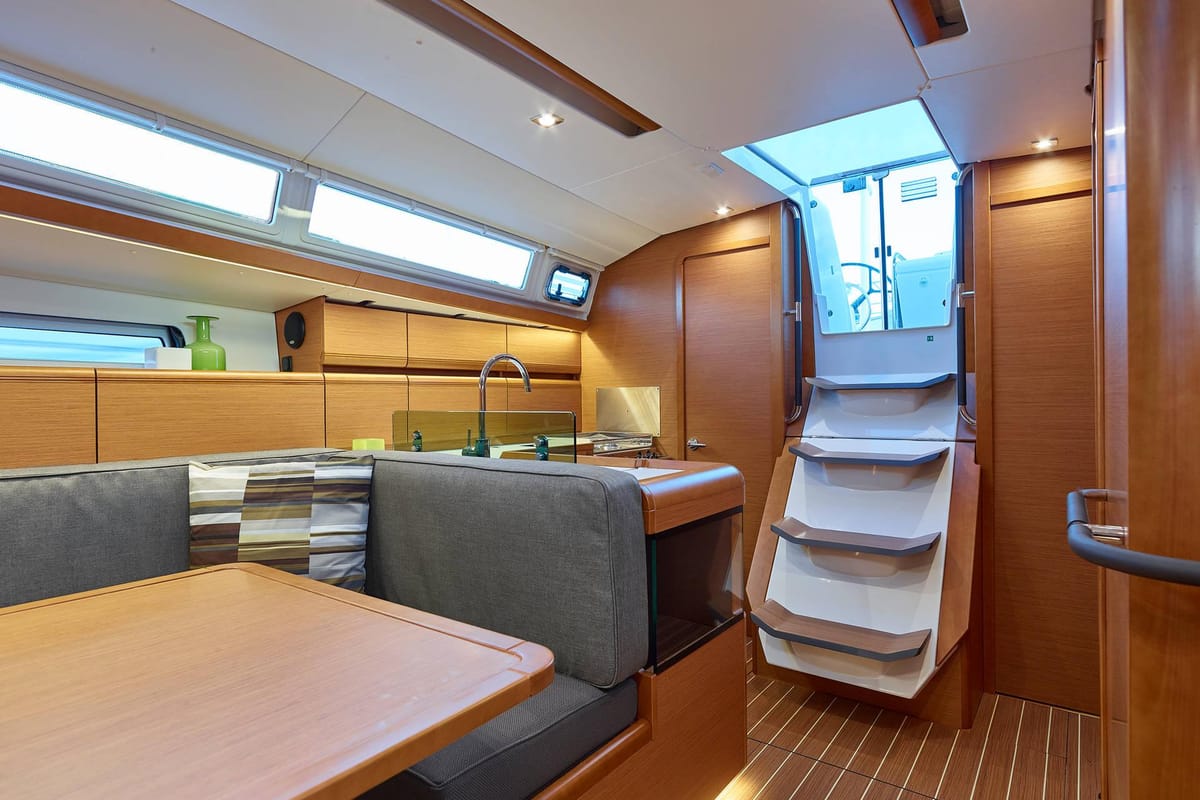 Salon of Kinthia, a Jeanneau Sun Odyssey 419 sailboat at Lavreotiki Municipal Unit, Greece