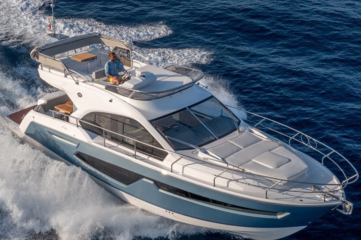 Exterior view of Noa, a Sessa Marine Sessa Fly 42 yacht at Općina Sukošan, Croatia