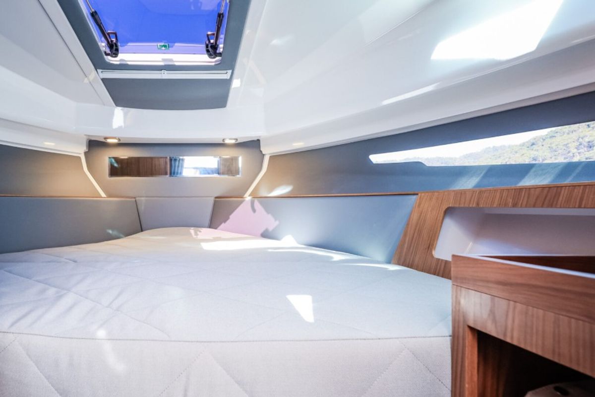 Cabin on Moncia, a Nimbus Flipper 900 ST yacht at Općina Sukošan, Croatia