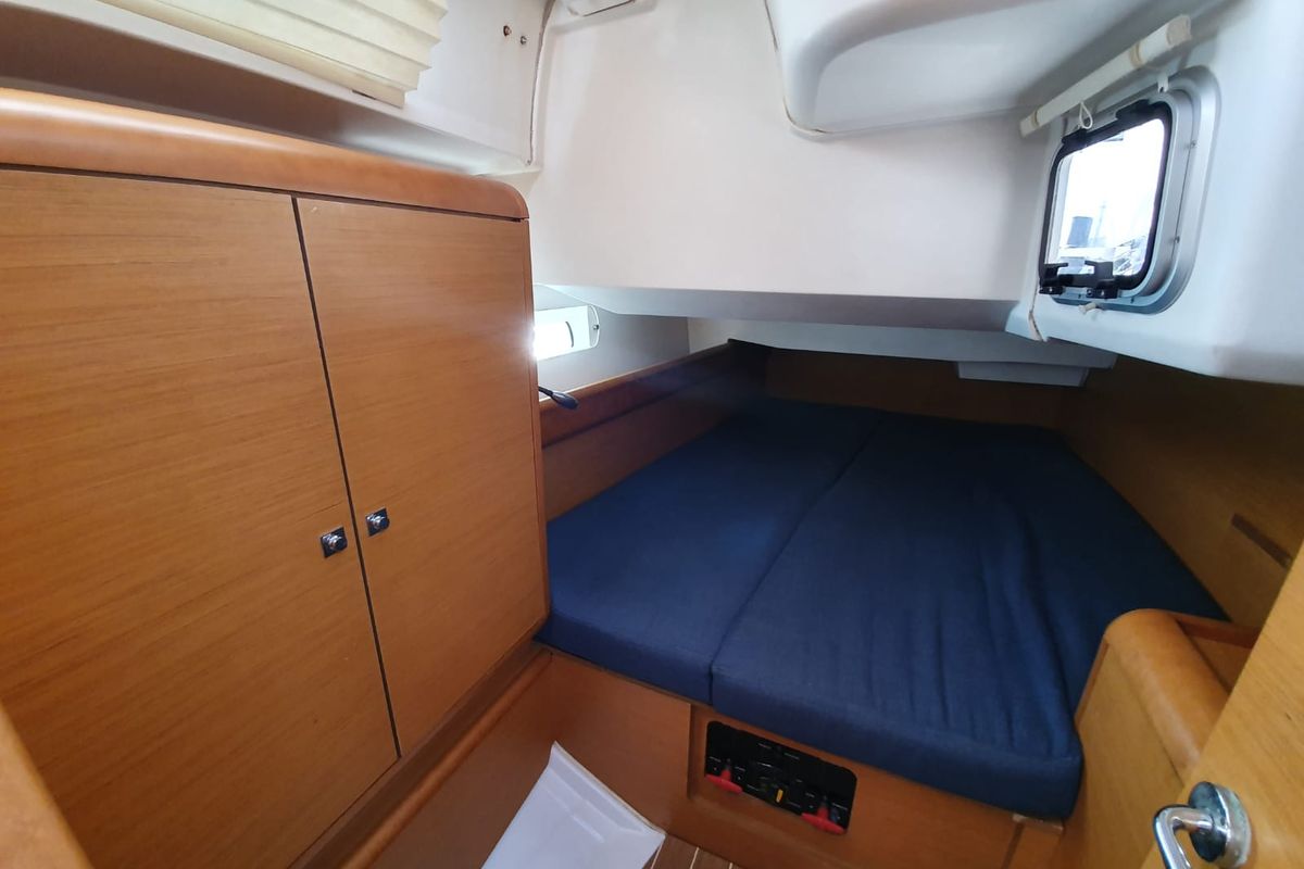 Cabin on Malee, a Jeanneau Sun Odyssey 409 sailboat at Baan Salak Phet, Thailand