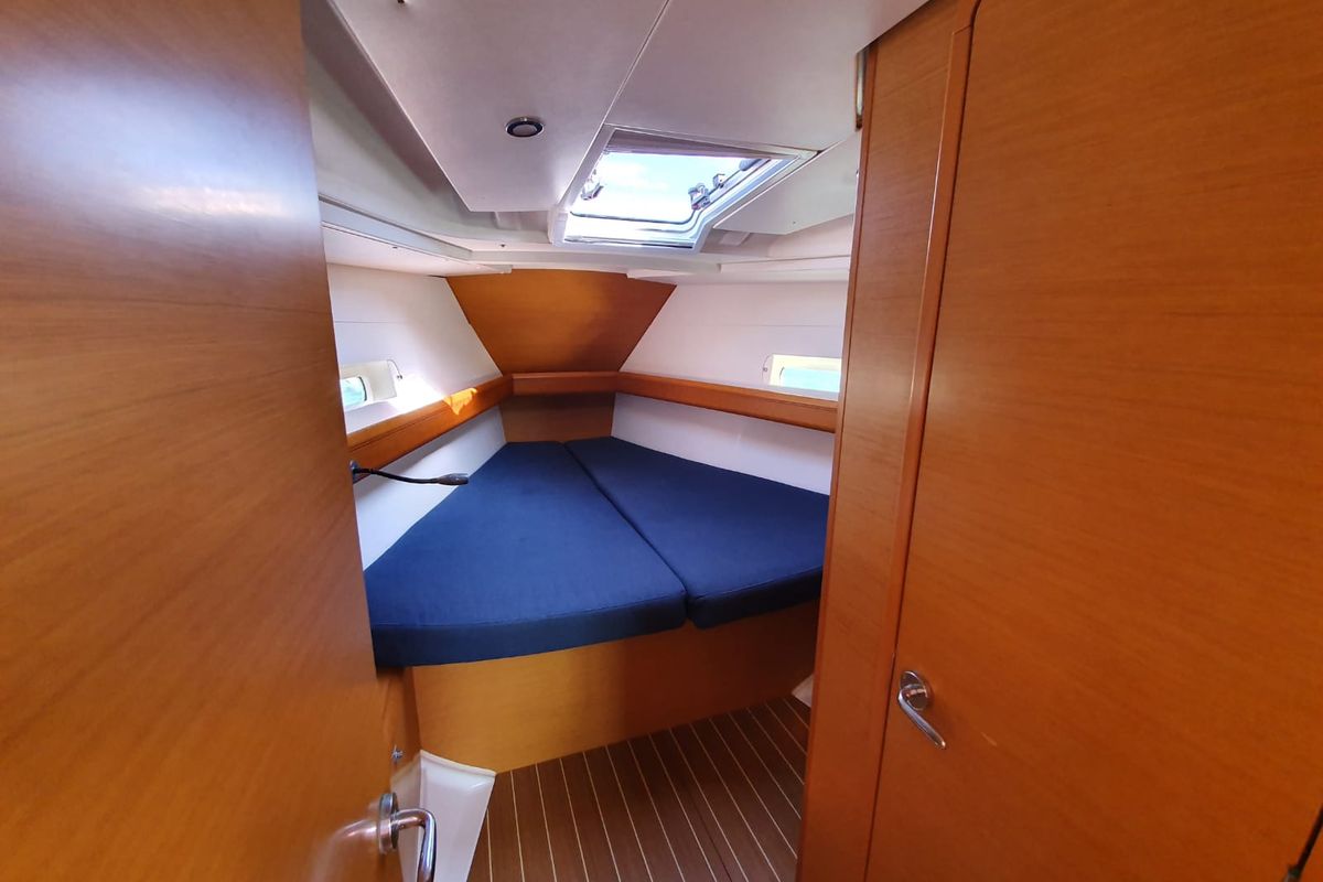 Cabin on Malee, a Jeanneau Sun Odyssey 409 sailboat at Baan Salak Phet, Thailand