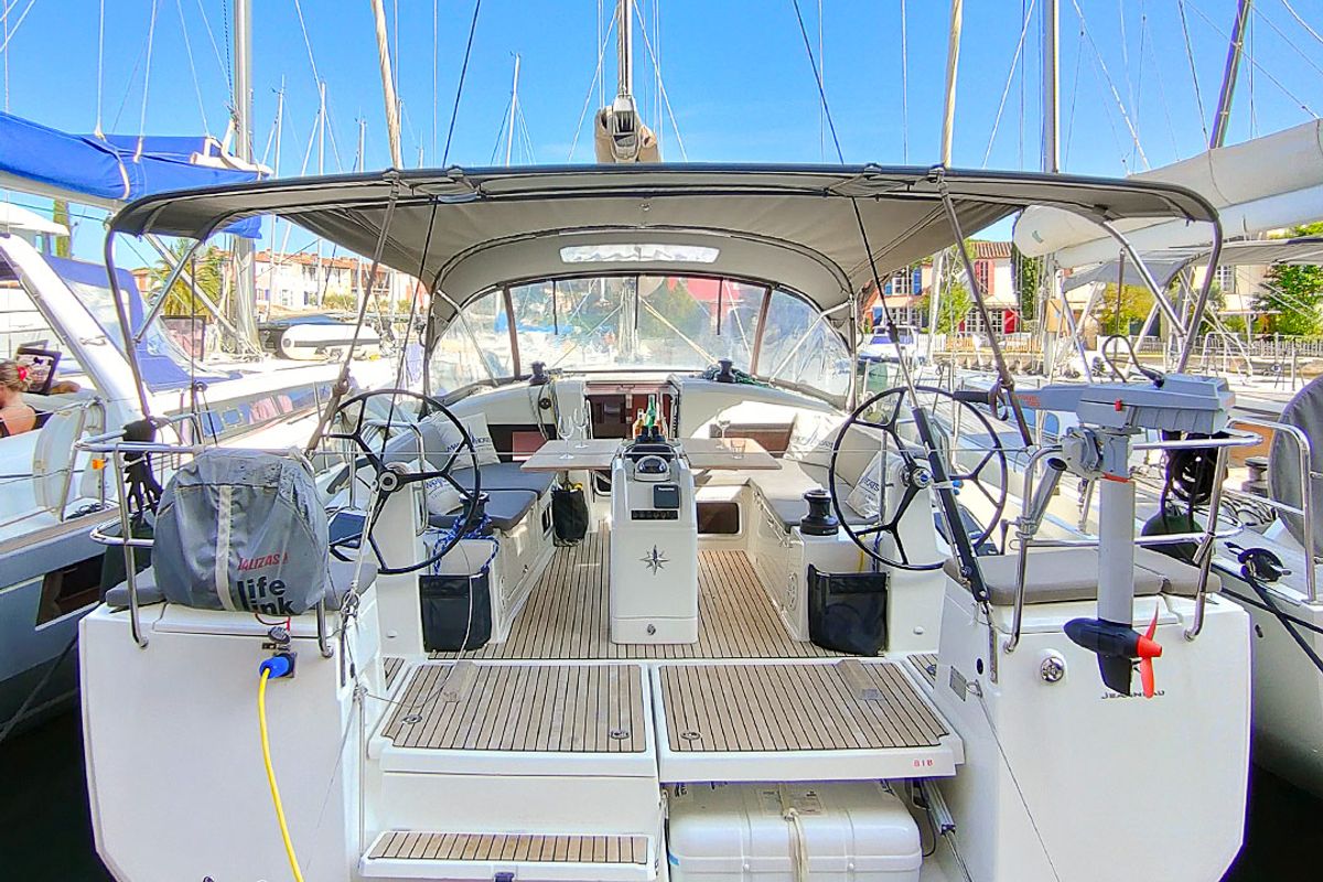 Cockpit of Sterenn, a Jeanneau Sun Odyssey 440 sailboat at Grimaud, France